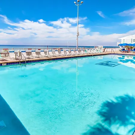 Regency Towers Vila
